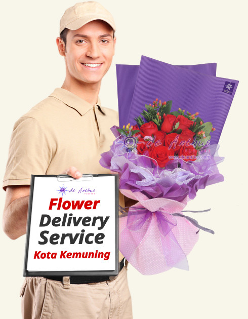 Kota Kemuning flower delivery man holding a rose bouquet