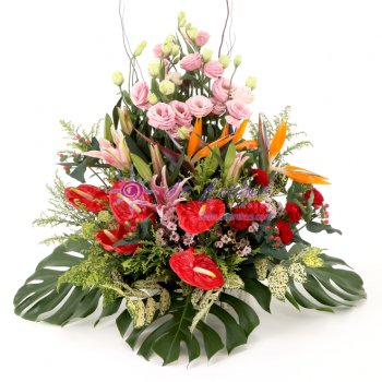 Deluxe Flowers Basket 
