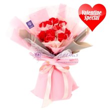 Valentine Everlasting Soap Rose Bouquet